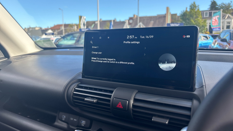 Hyundai INSTER 71kW 01 42kWh 5dr Auto Electric Hatchback